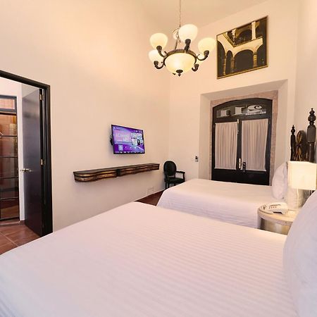 Hotel Herencia By Hosting House Морелія Екстер'єр фото